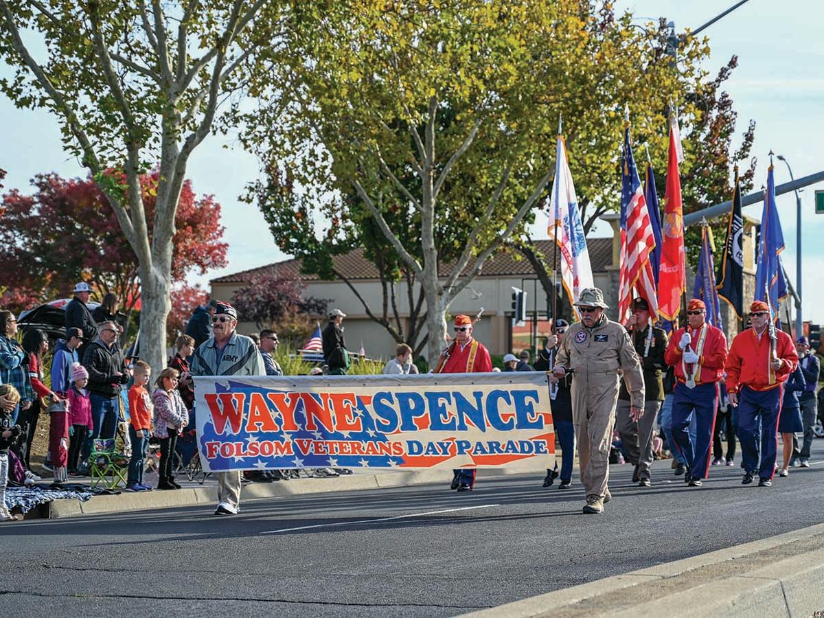 Veterans Parade w Banner1200x900